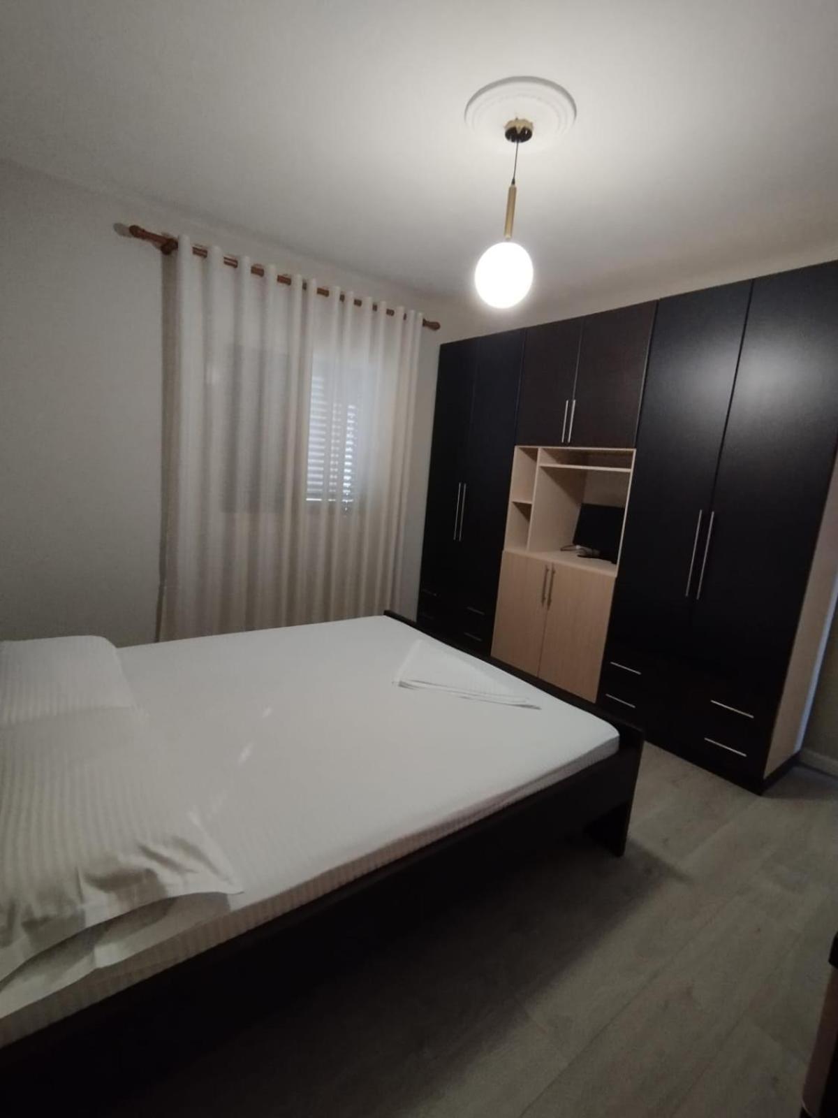 Leatis Apartment Драч Екстериор снимка