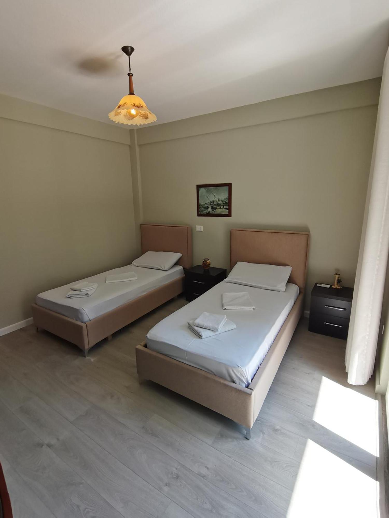 Leatis Apartment Драч Екстериор снимка