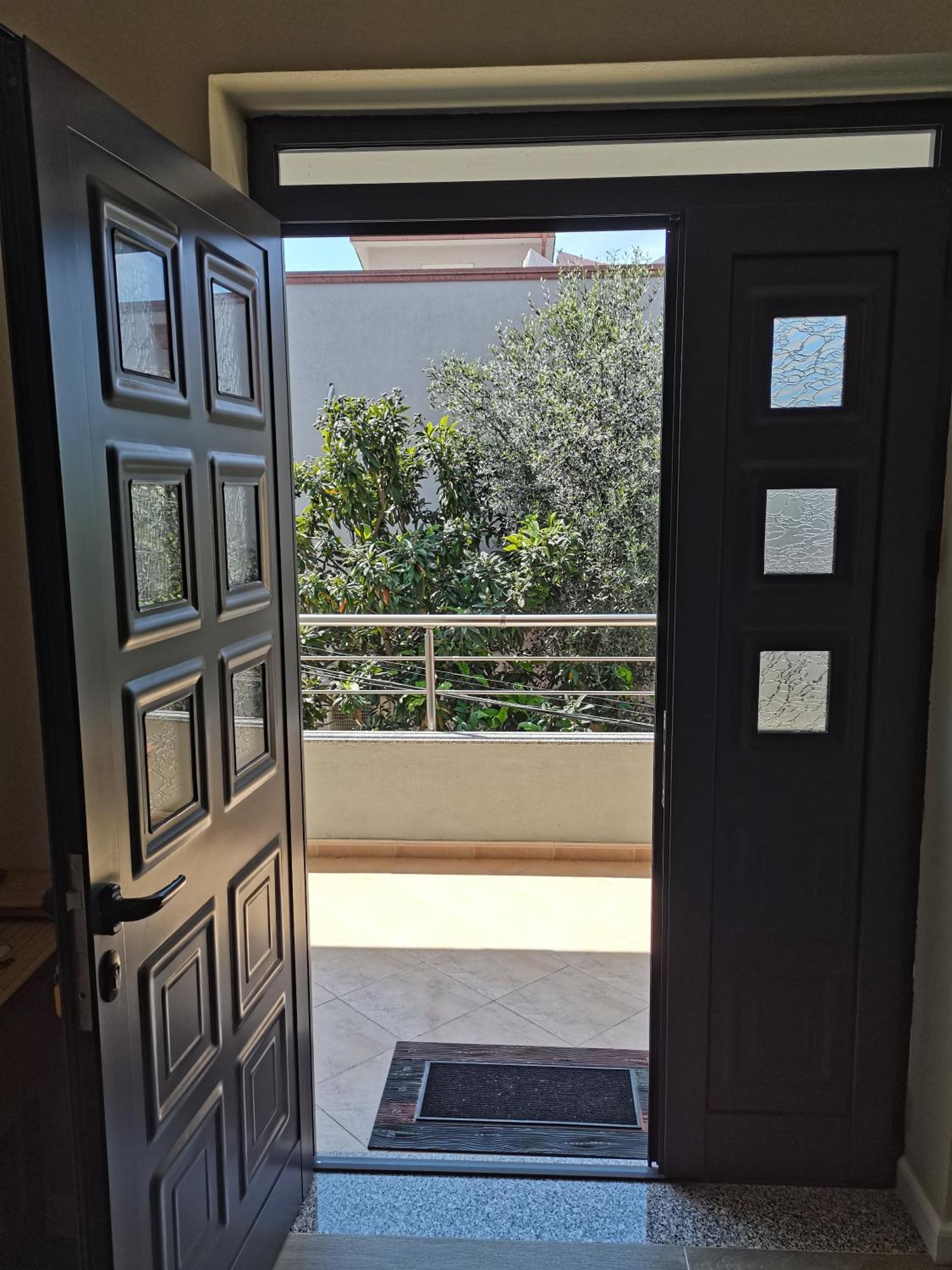 Leatis Apartment Драч Екстериор снимка